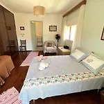Traditional House With Fresh Vegetables Garden Semesterbostad Pigadhákia
