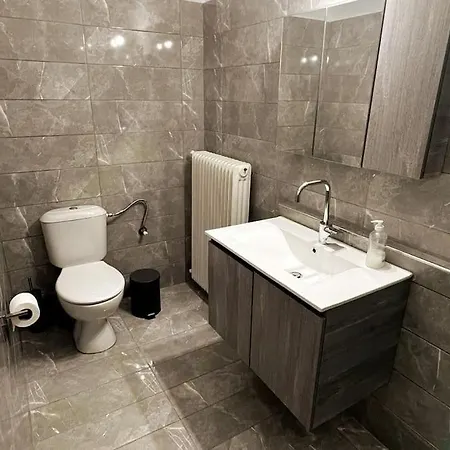 Feriehus Traditional House With Fresh Vegetables Garden