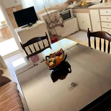 Traditional House With Fresh Vegetables Garden Feriehus